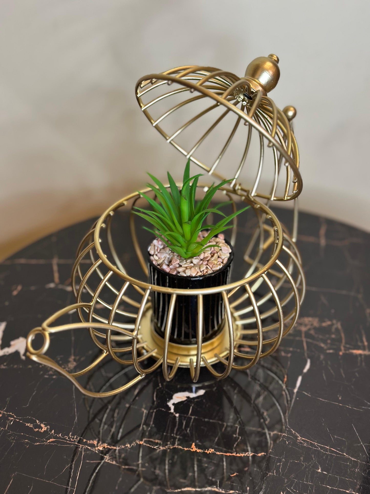 Metallic Golden Planter Kettle TA-162