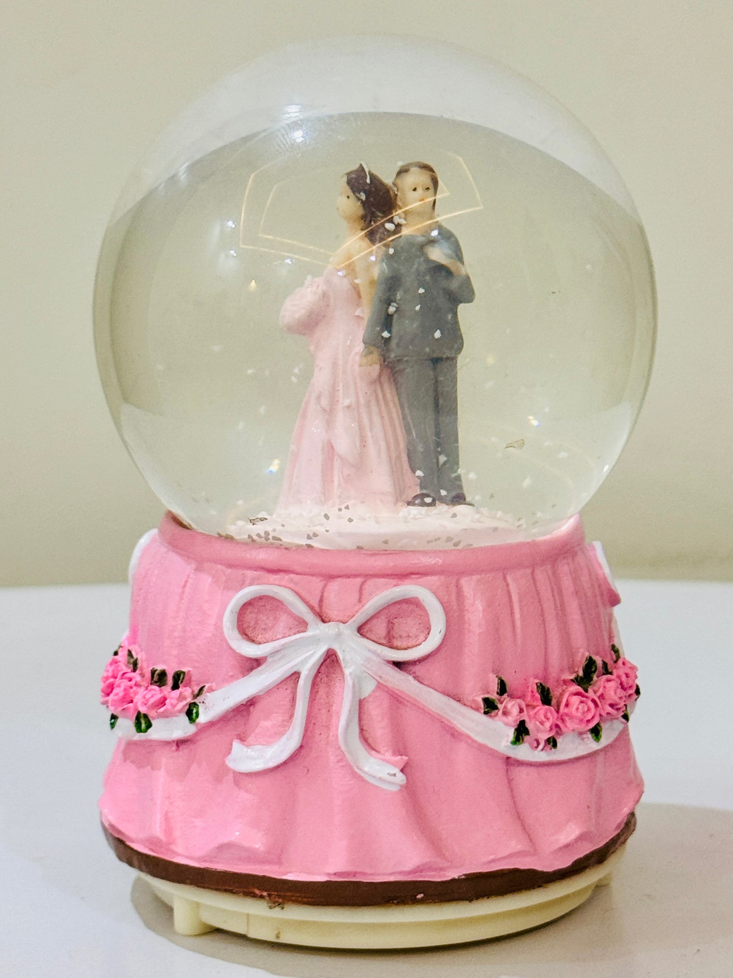 Music and Light Snow Globe DL-112