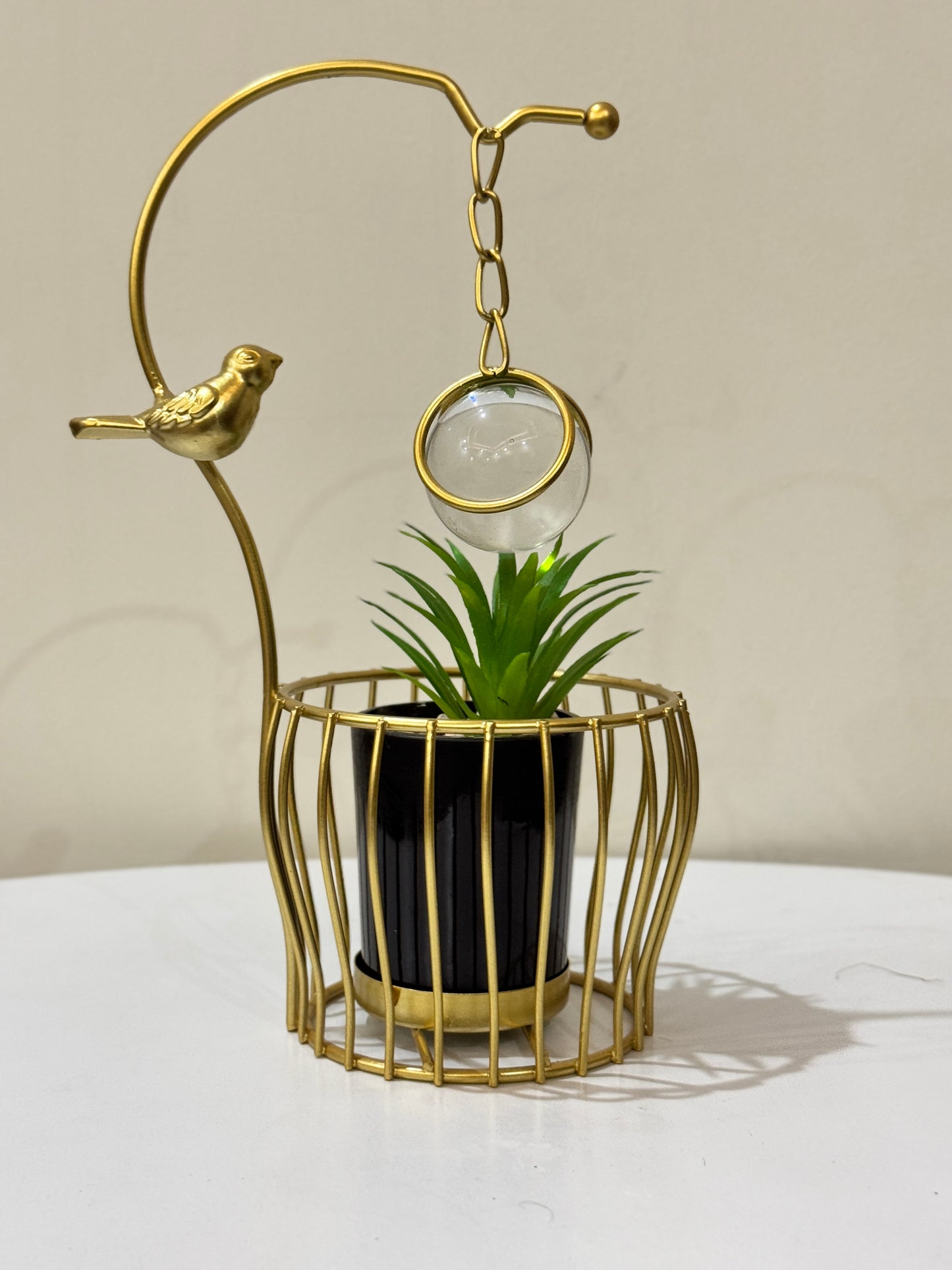 Metallic Heavy Ball Golden Table Stand TA-148