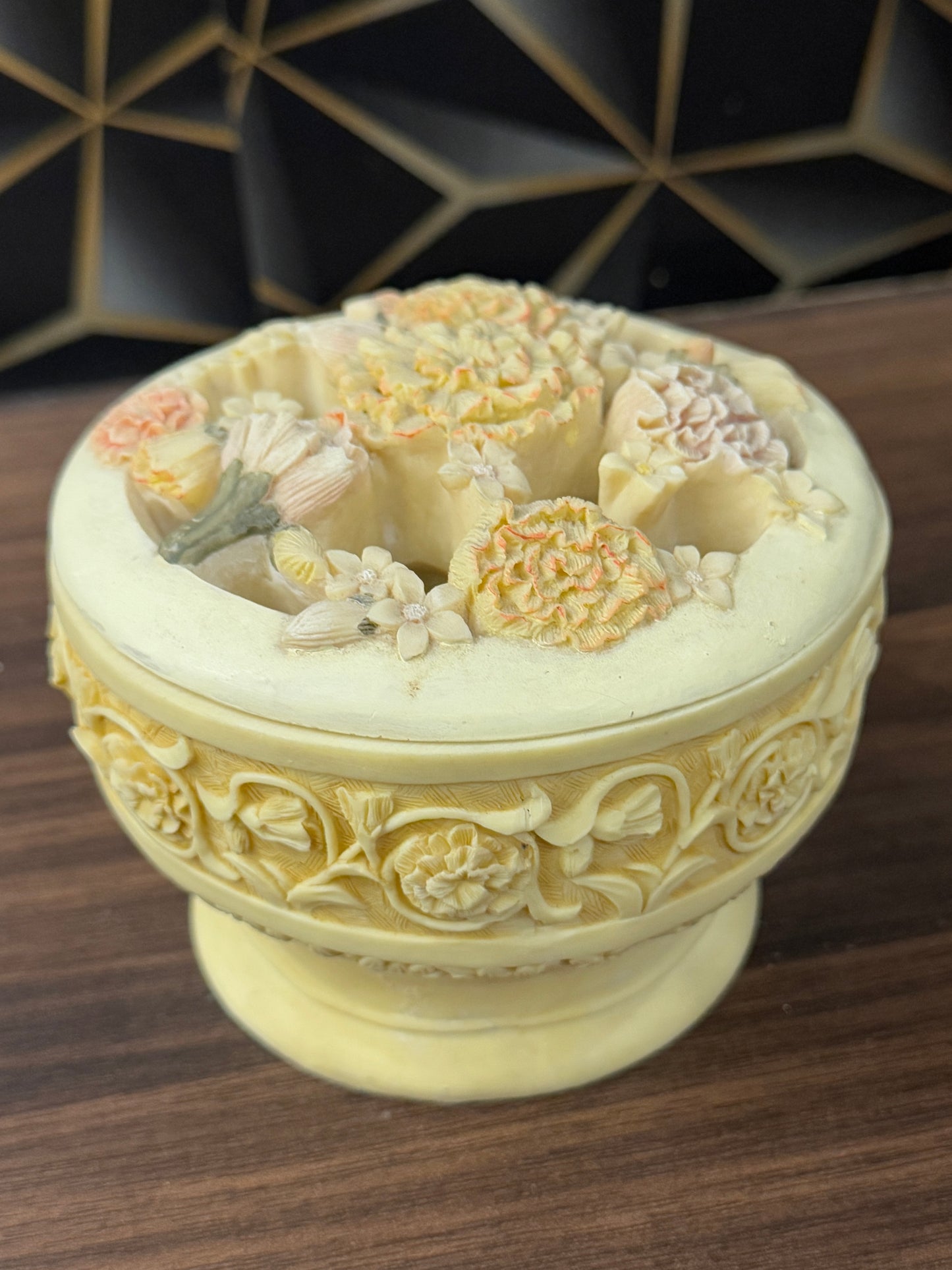 Ceramic Home Decor Piece TA-263