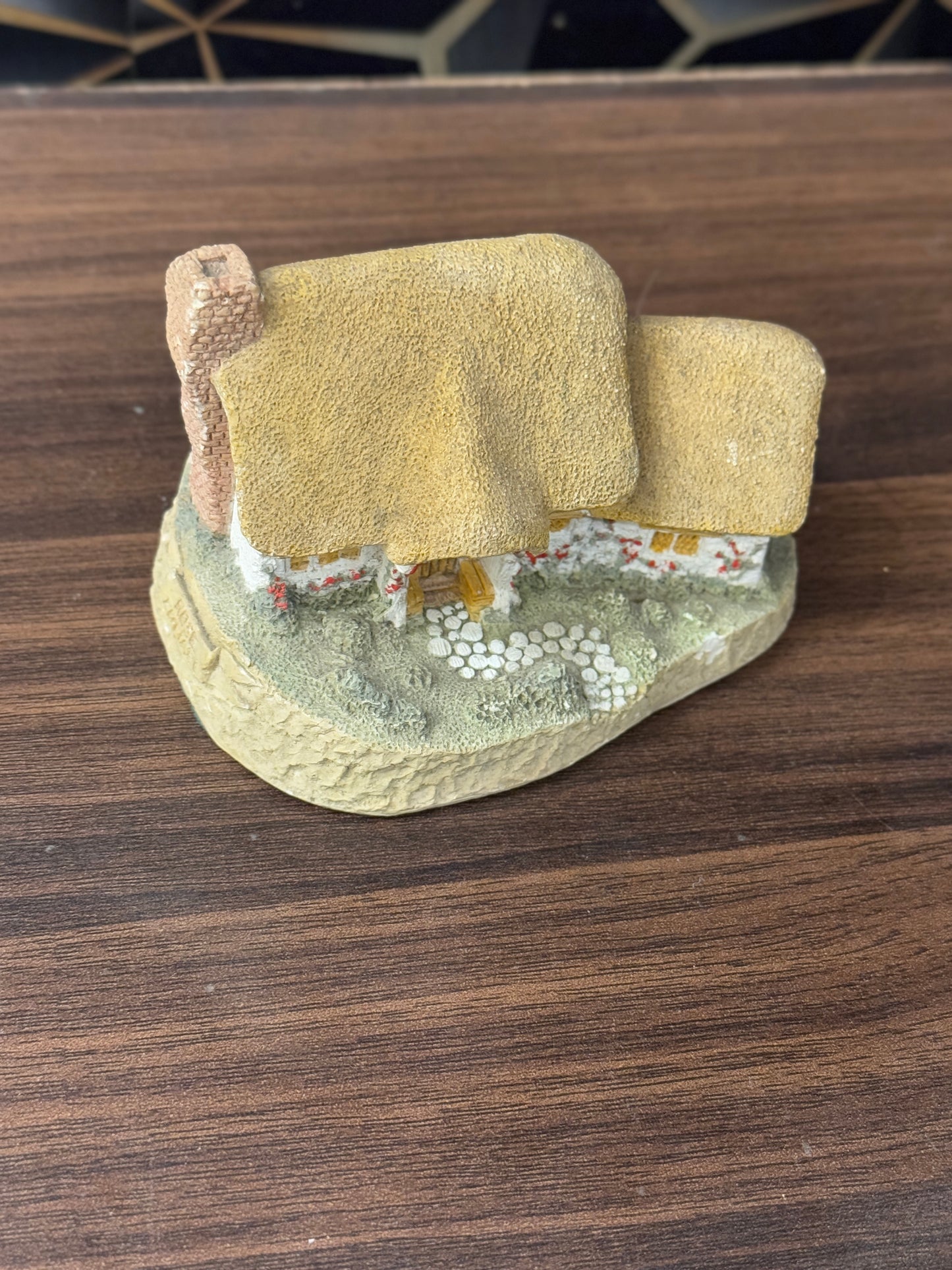 Ceramic House Decor Piece TA-259