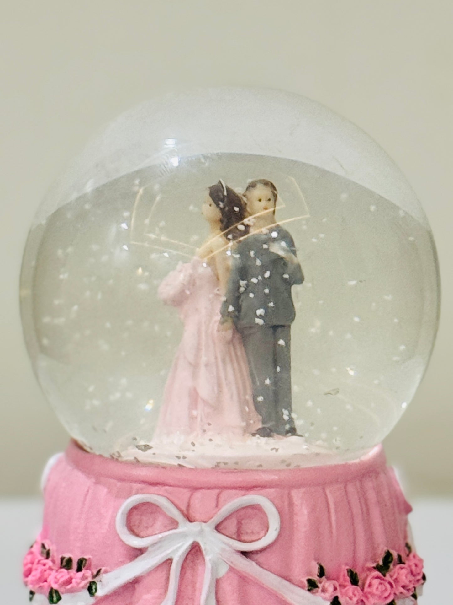 Music and Light Snow Globe DL-112