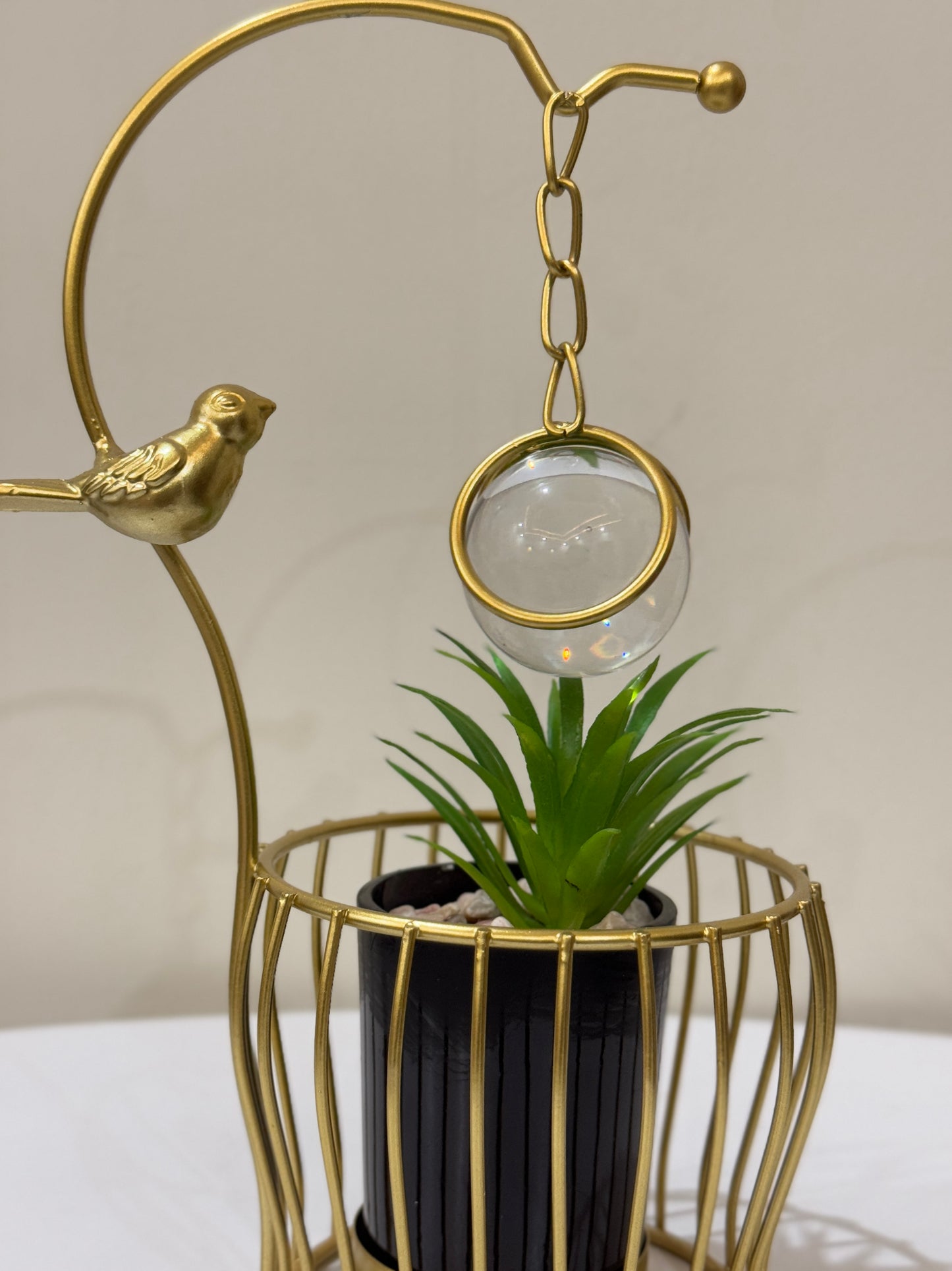 Metallic Heavy Ball Golden Table Stand TA-148