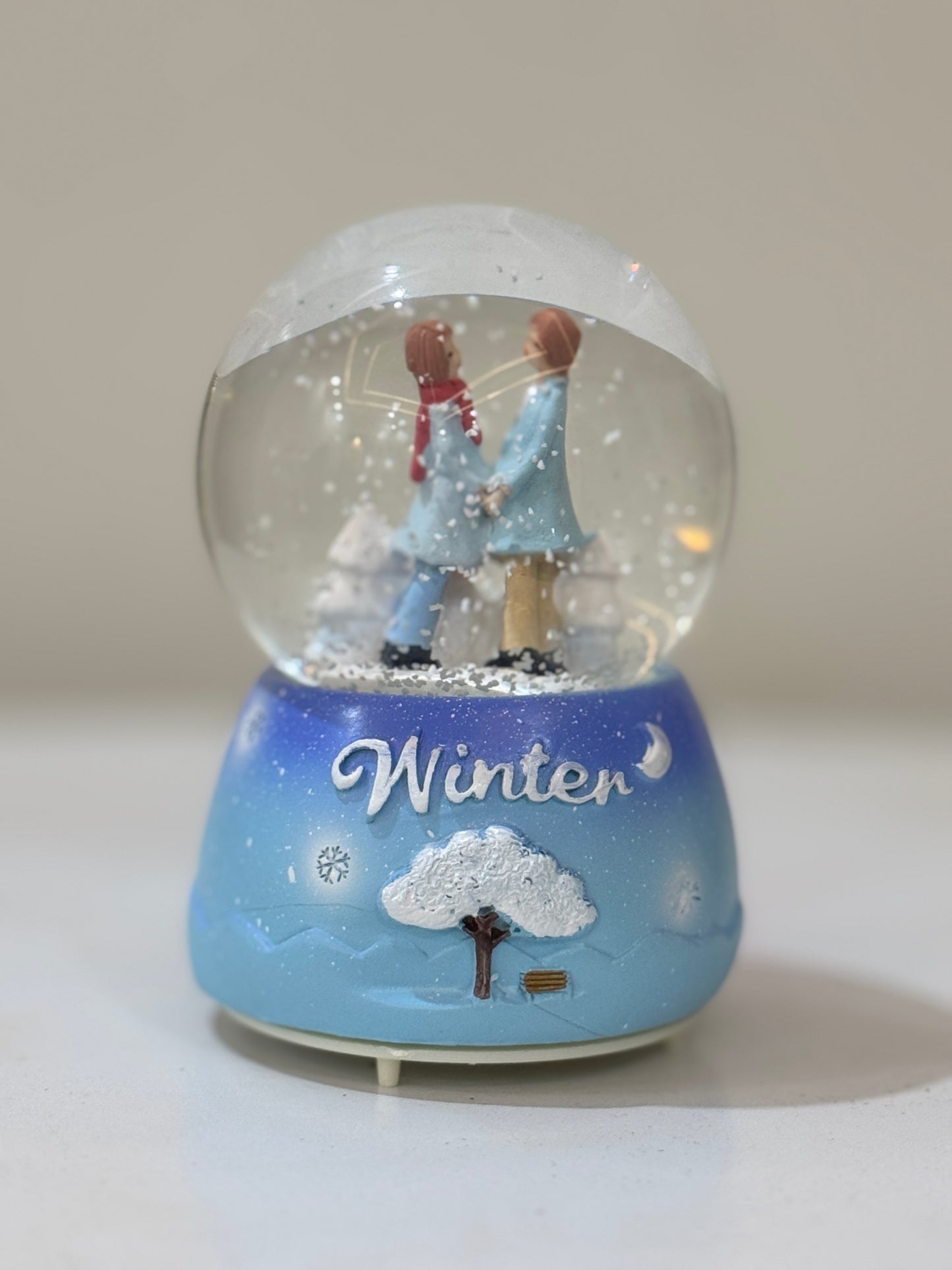 Music and Light Snow Globe DL-113