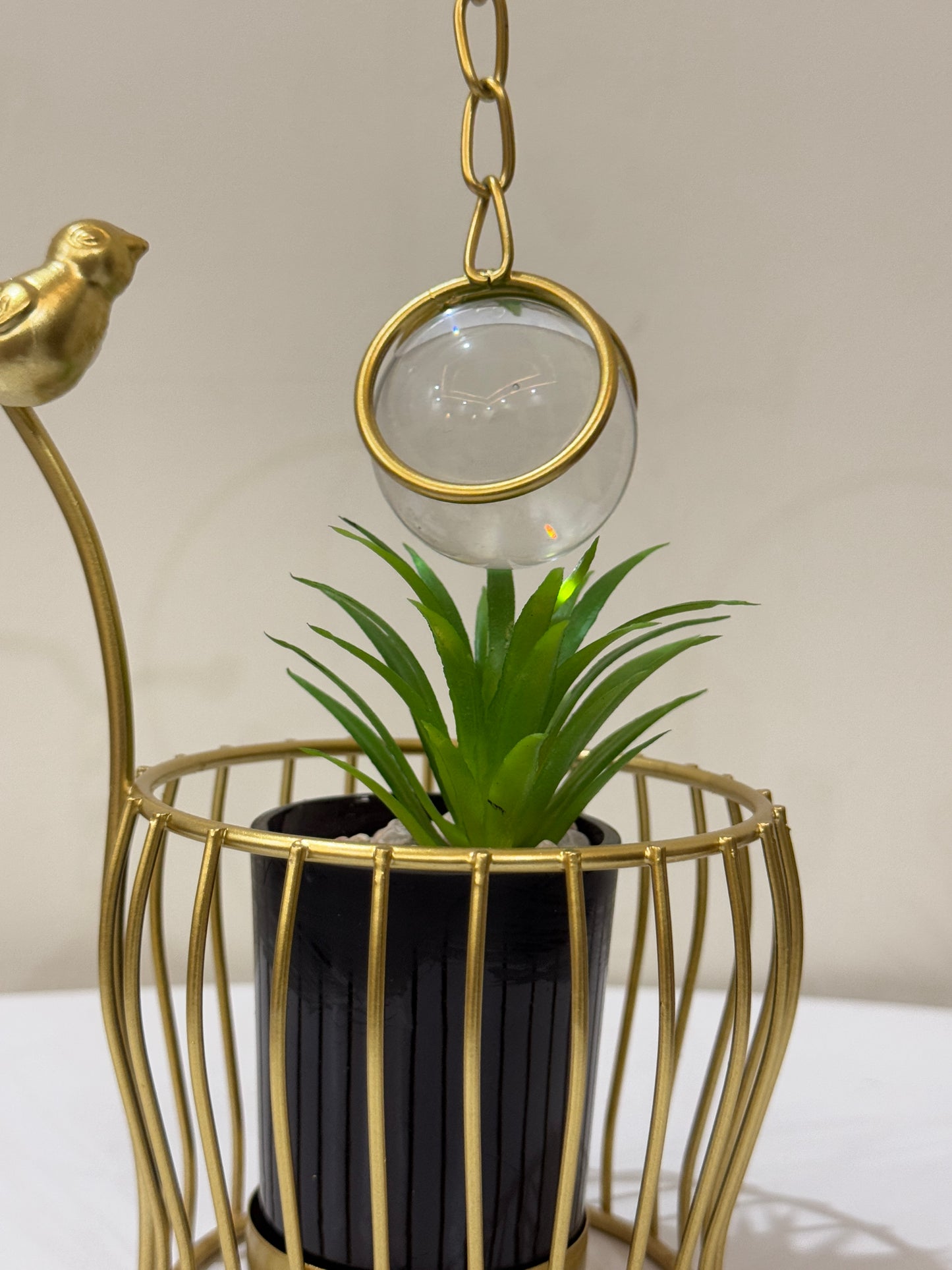 Metallic Heavy Ball Golden Table Stand TA-148