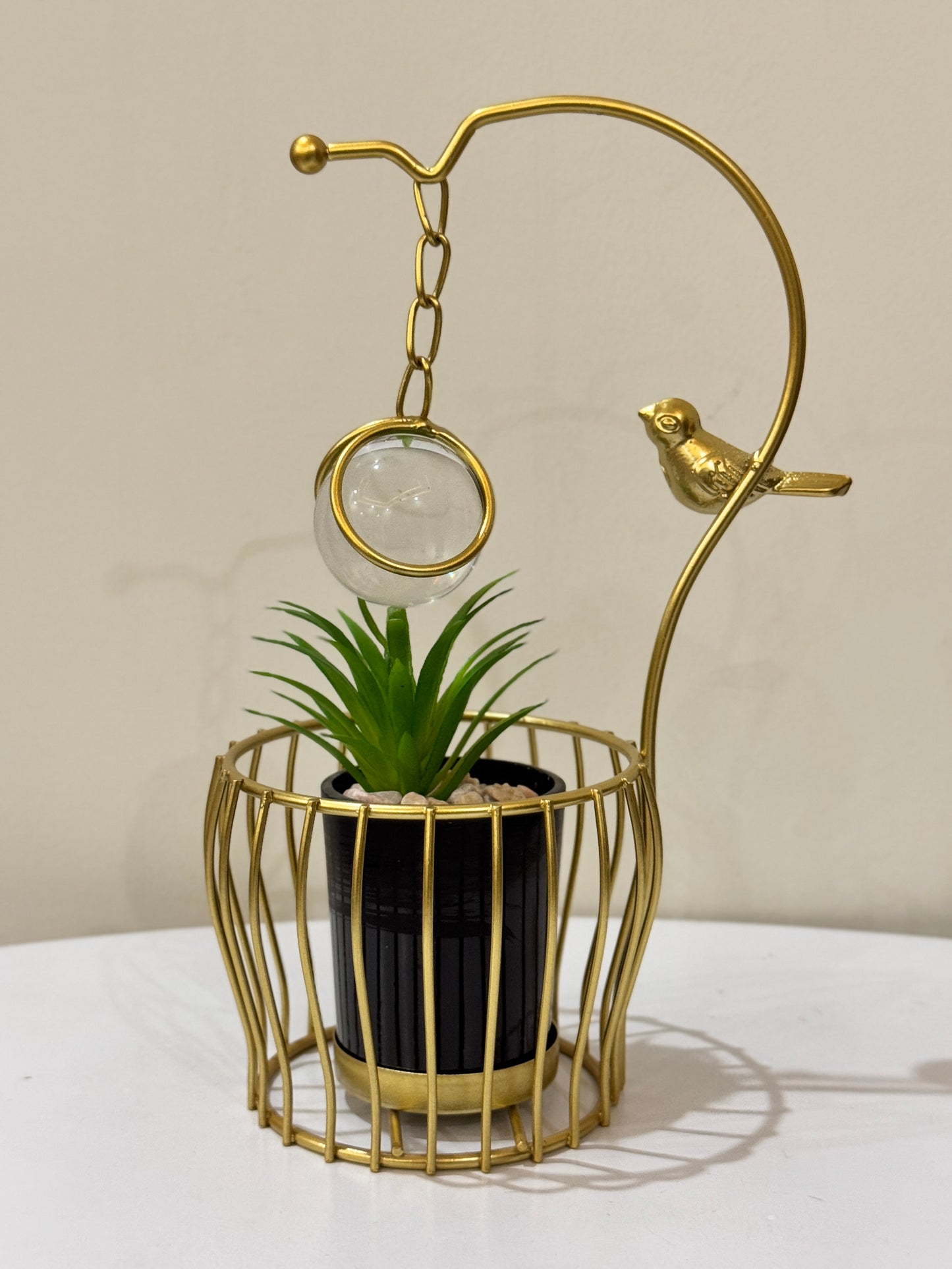 Metallic Heavy Ball Golden Table Stand TA-148