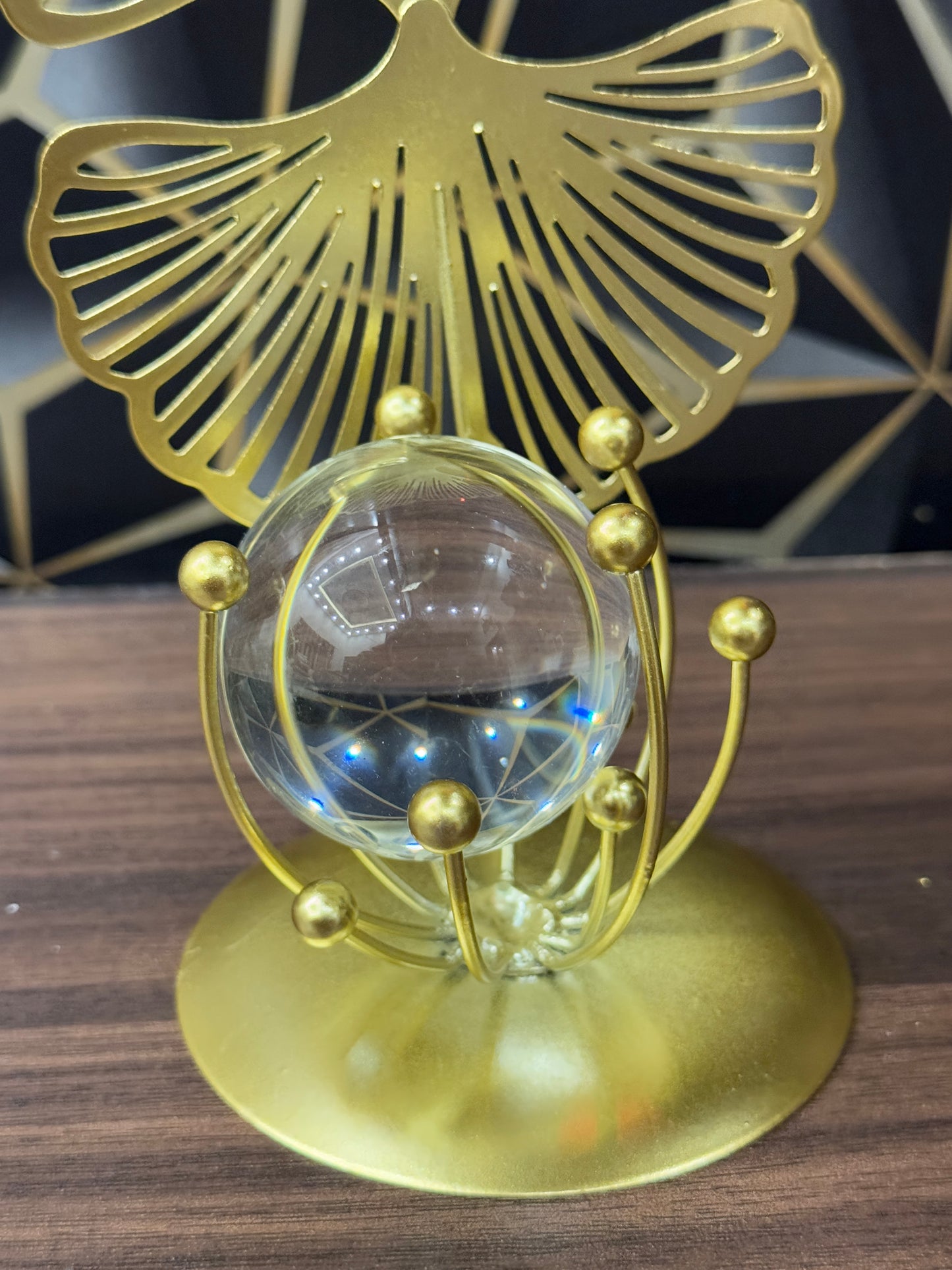 Metallic Heavy Ball Golden Table Stand TA-265