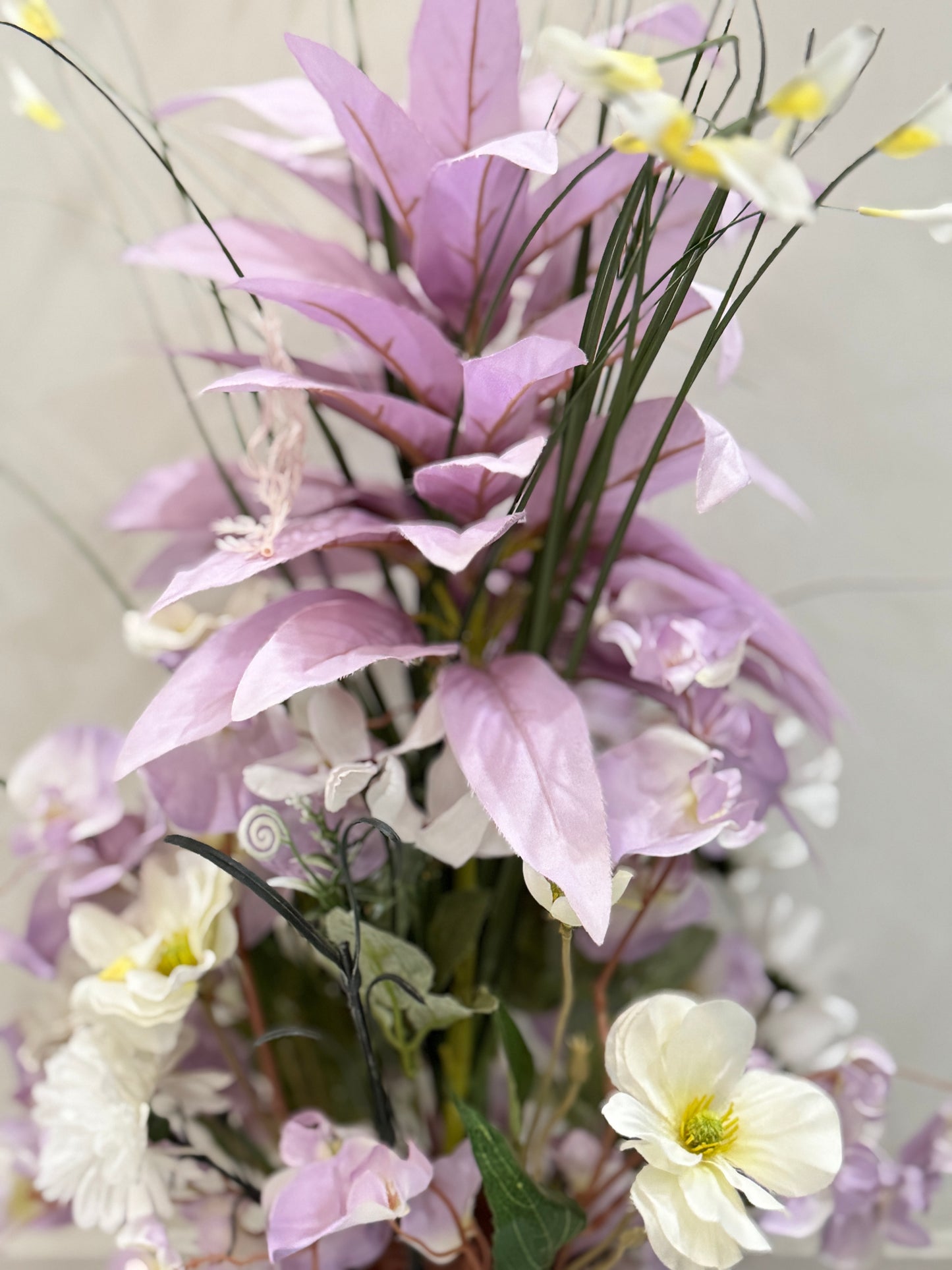 Large White Textured Vase with Flowers PD-111