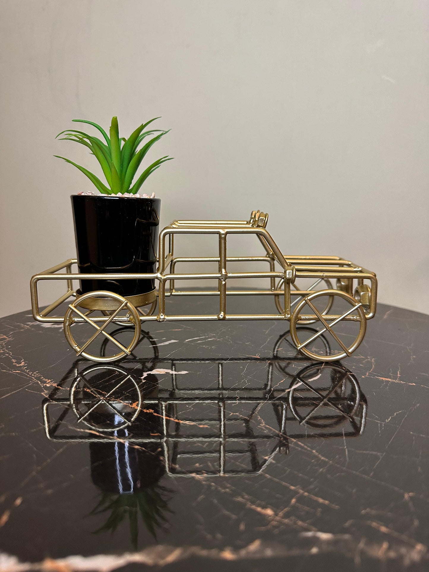 Metallic Golden Planter Car TA-151